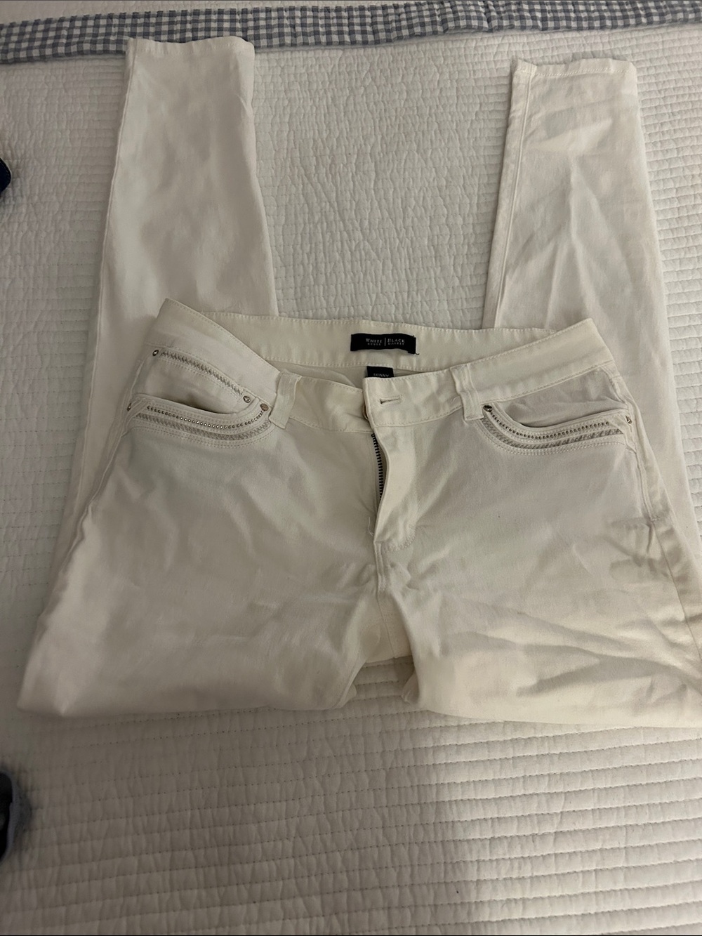 White House Black Market Women's Skinny Jeans in White size 4R